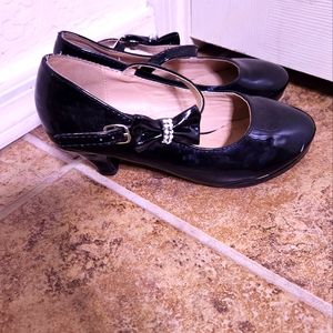 GIRLS LINK DRESS SHOES